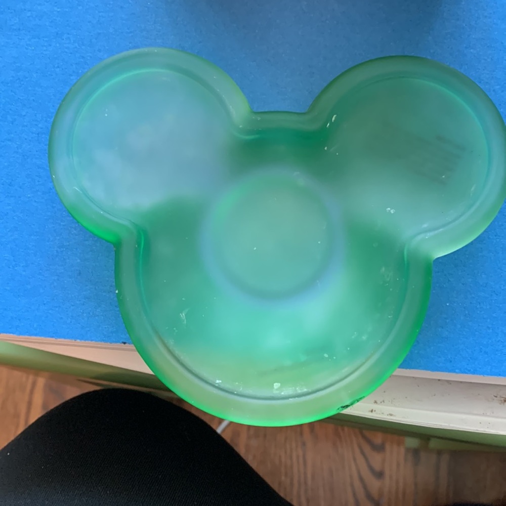 Disney Mickey Head candle. Displayed-Never Lit. Used Condition. - Picture 4 of 5